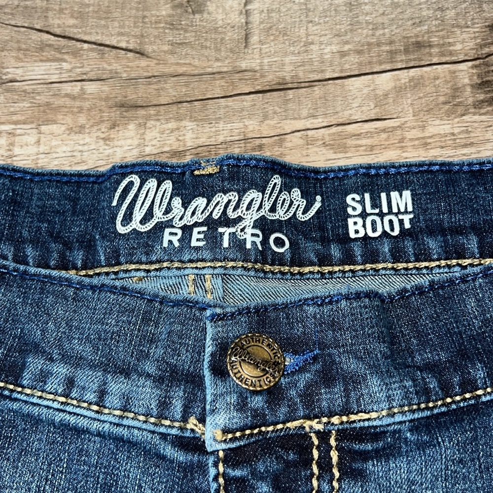 Wrangler Retro Slim Boot Size 40/32 - image 5